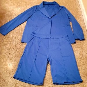 2 piece blazer and short Polyester suit with great stretch size 16/2X
